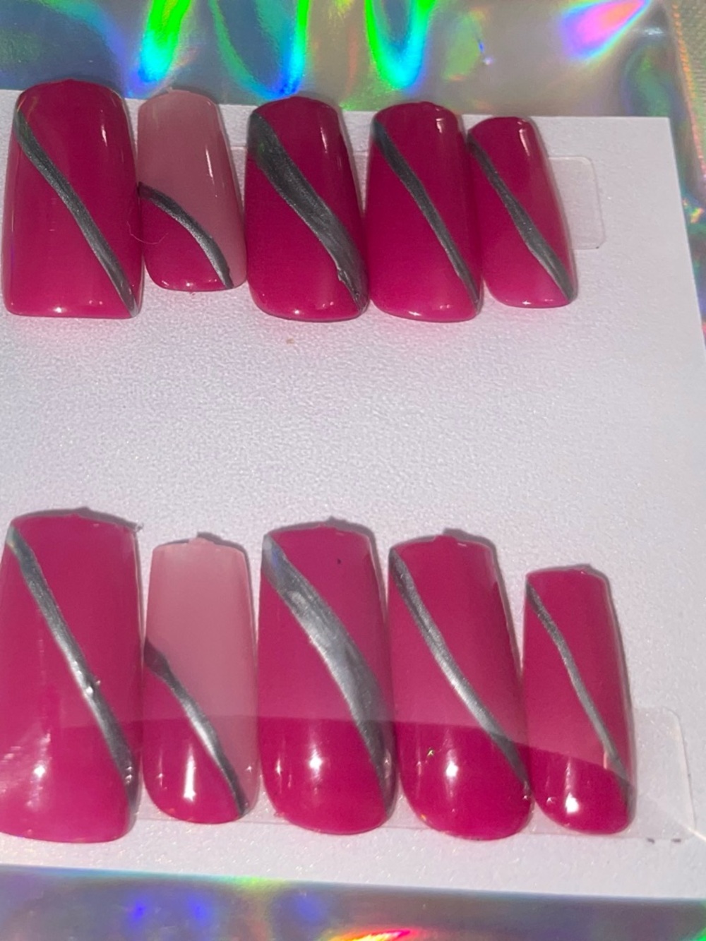 Pink Magnetic Stripe Press-On Nail Set - Unbranded